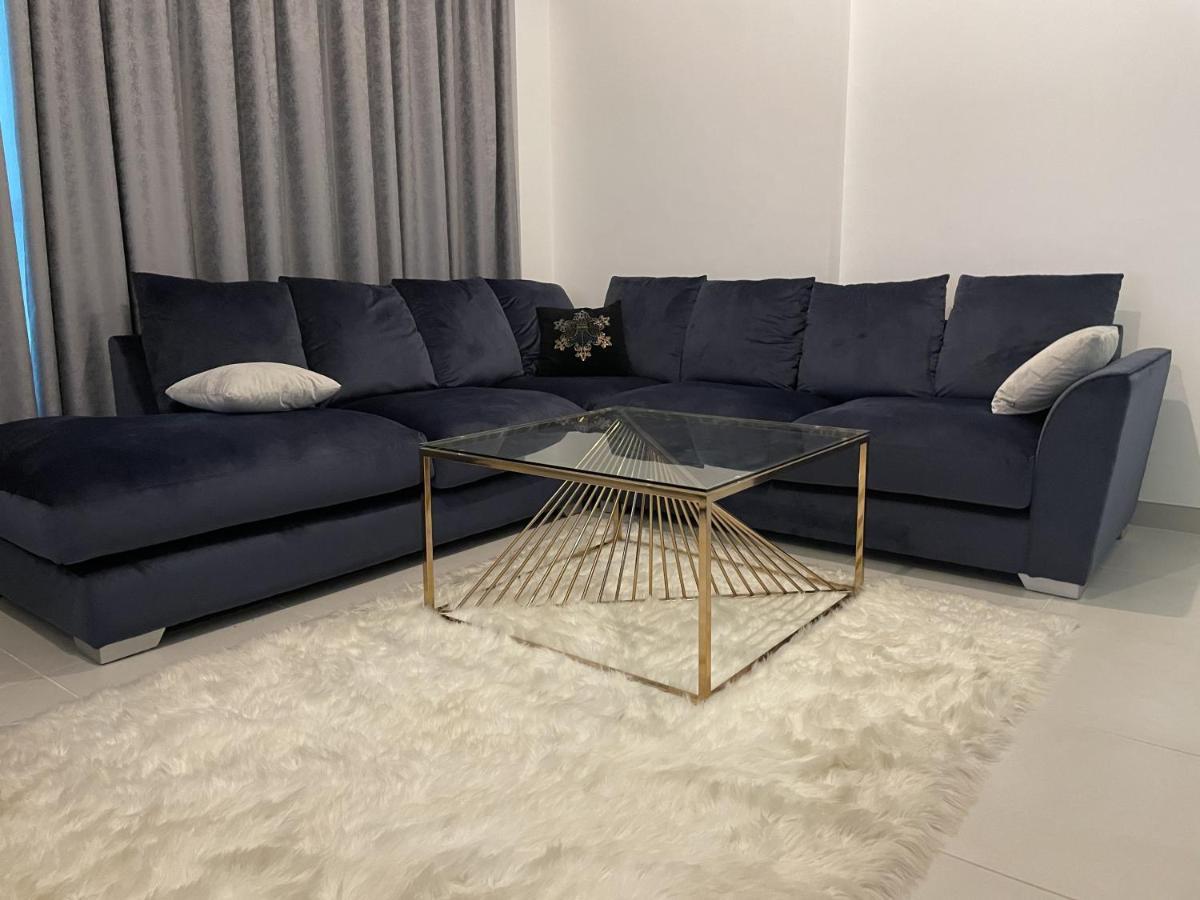 One-bedroom Apartment Dubai