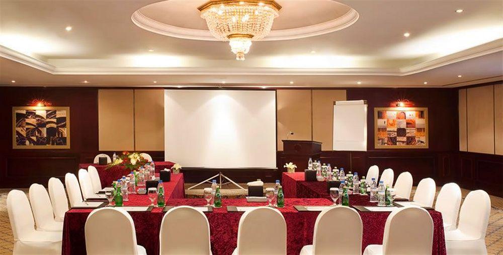 Hotel Coral Deira 4*