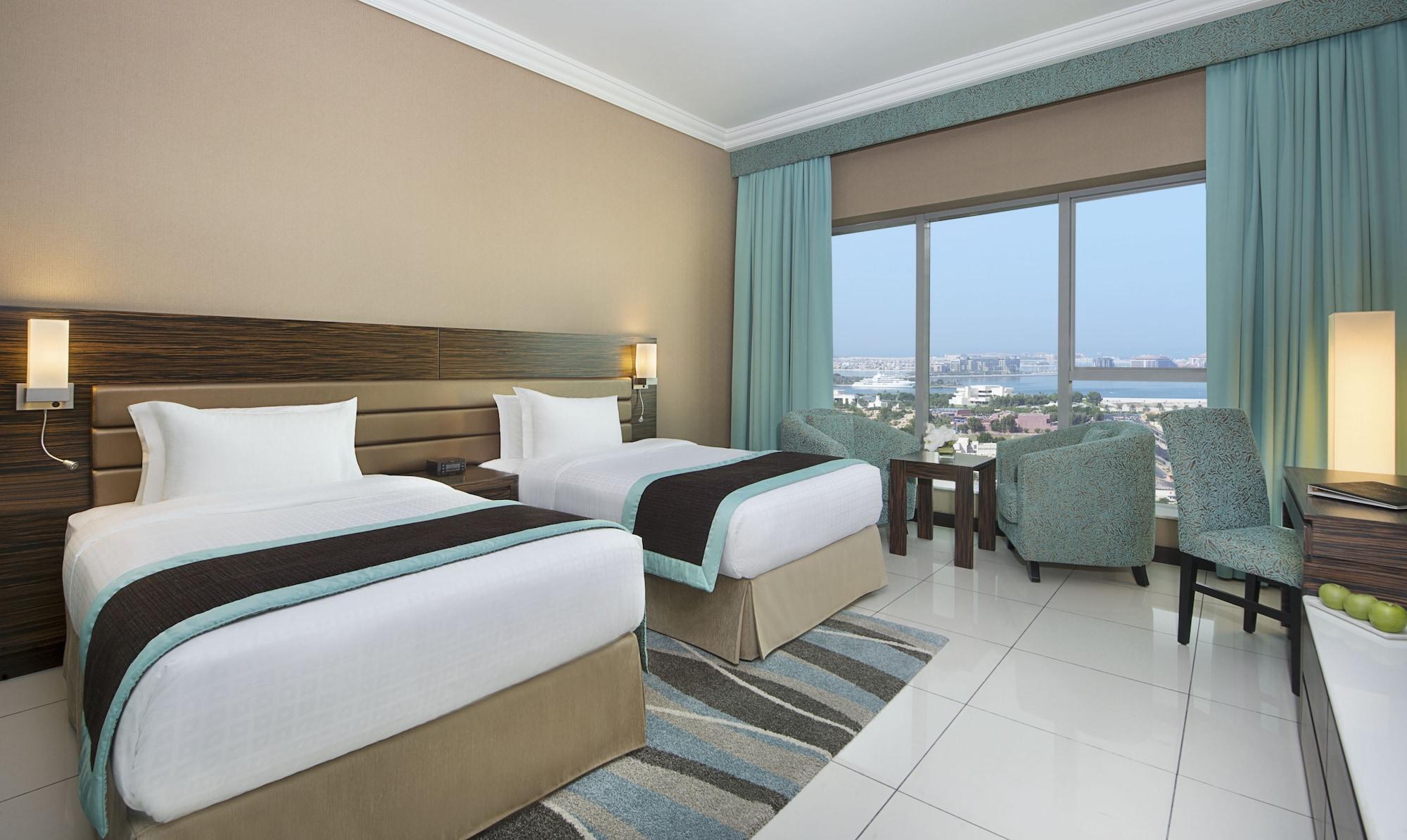 Hotel Atana