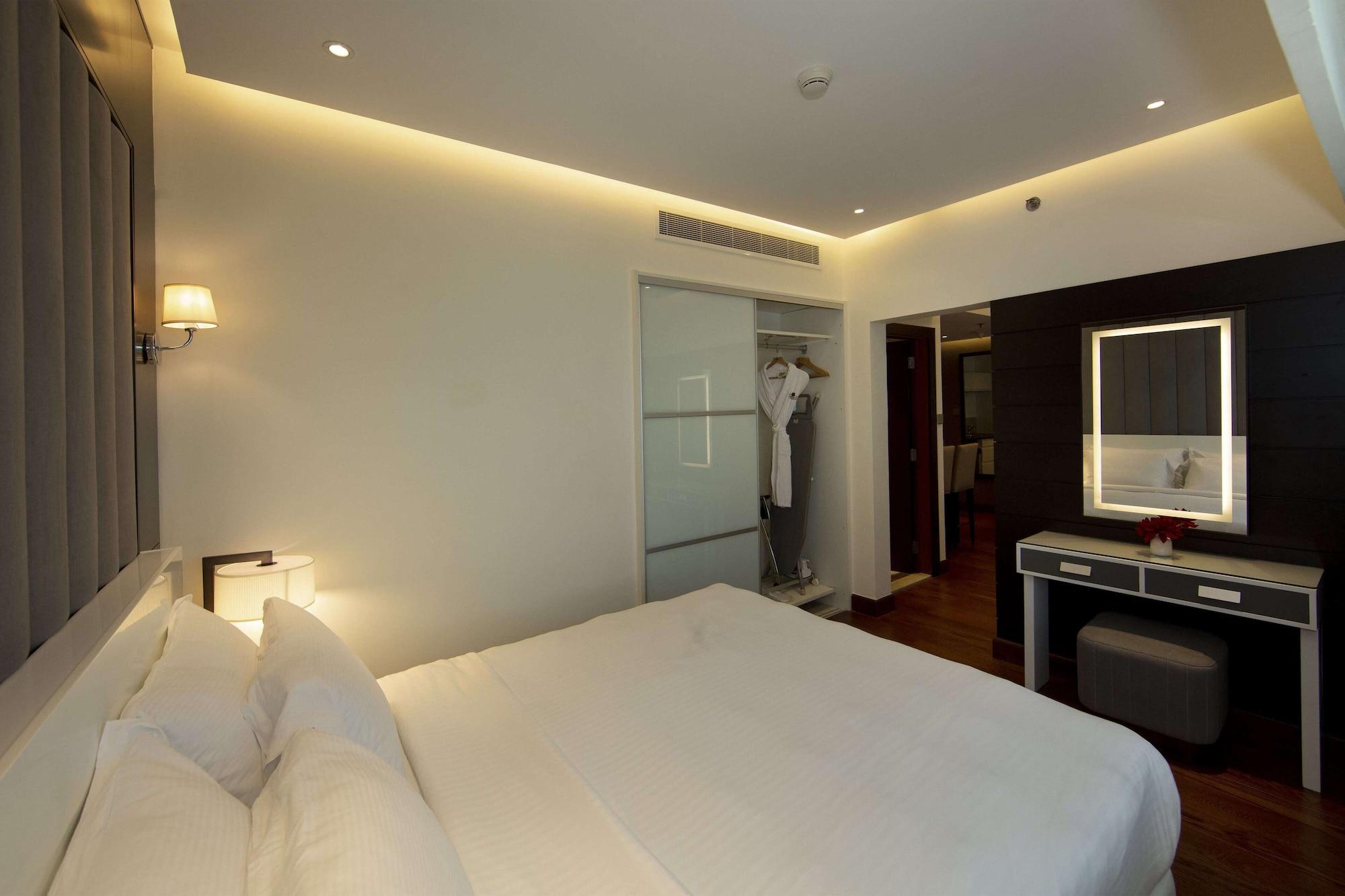 Number One Tower Aparthotel