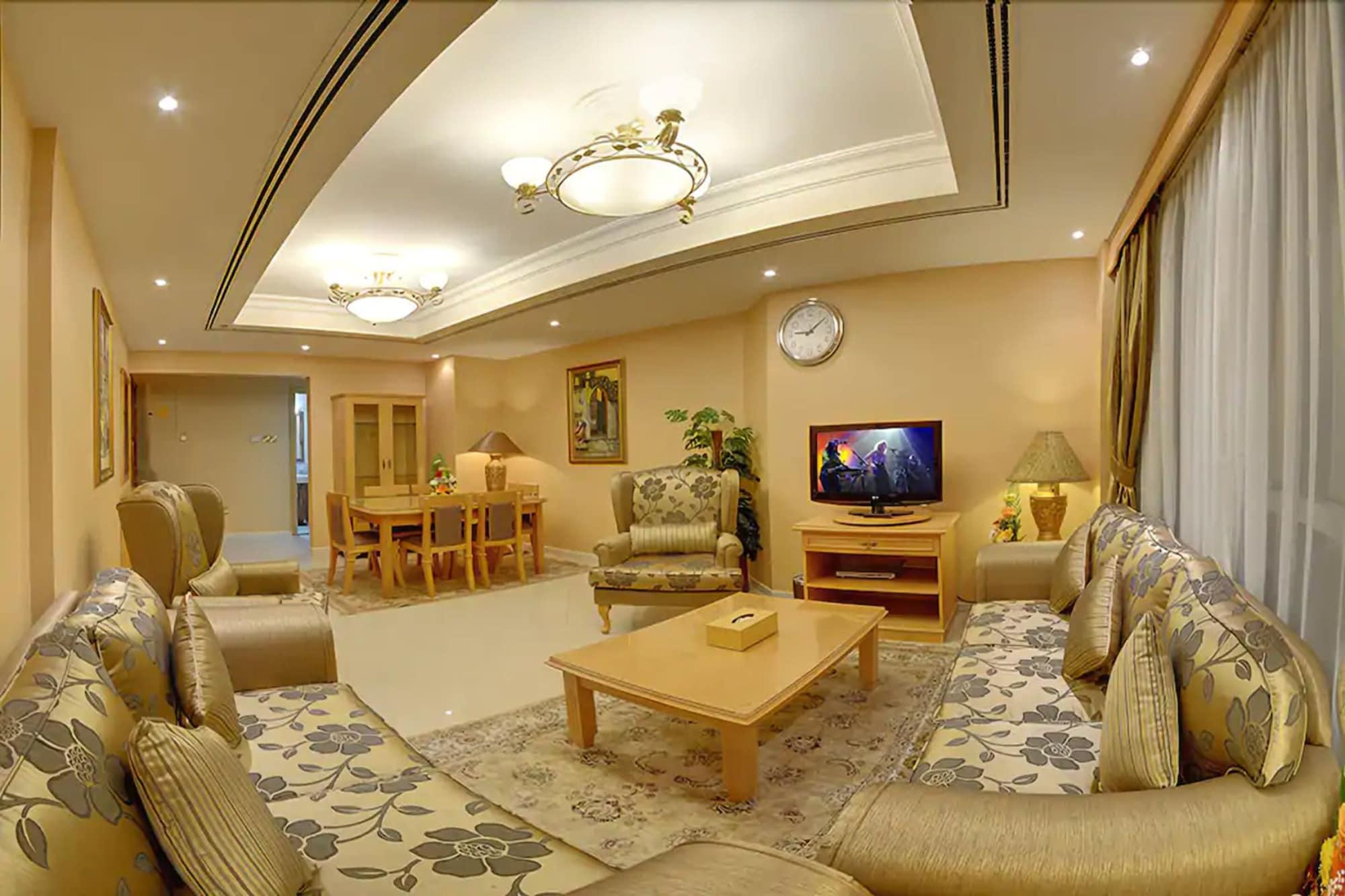 Aparthotel Deira Deluxe