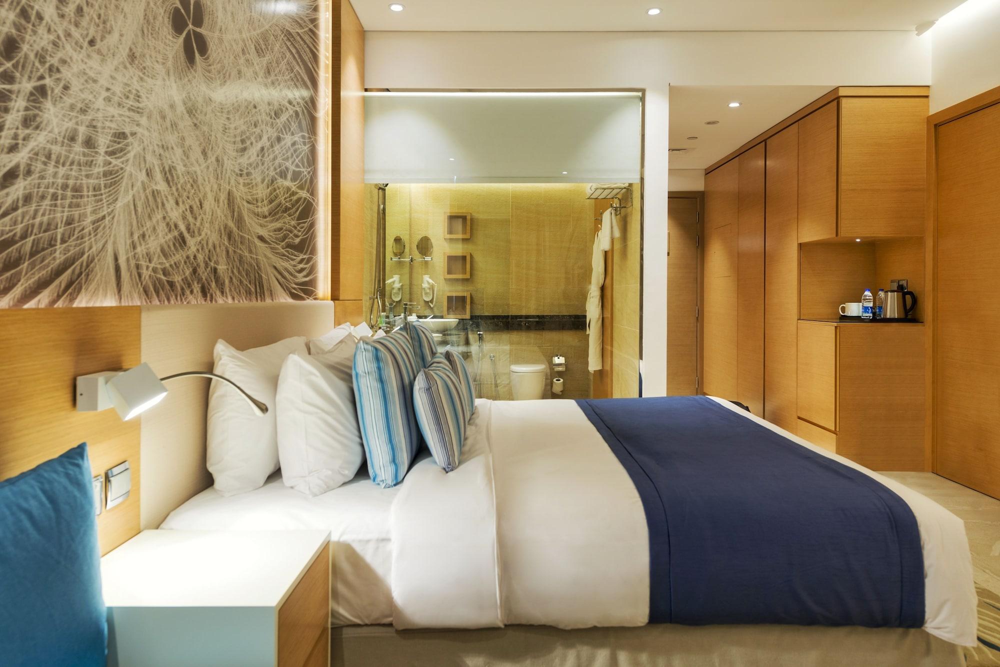 Canal Business Bay Hotel 5*