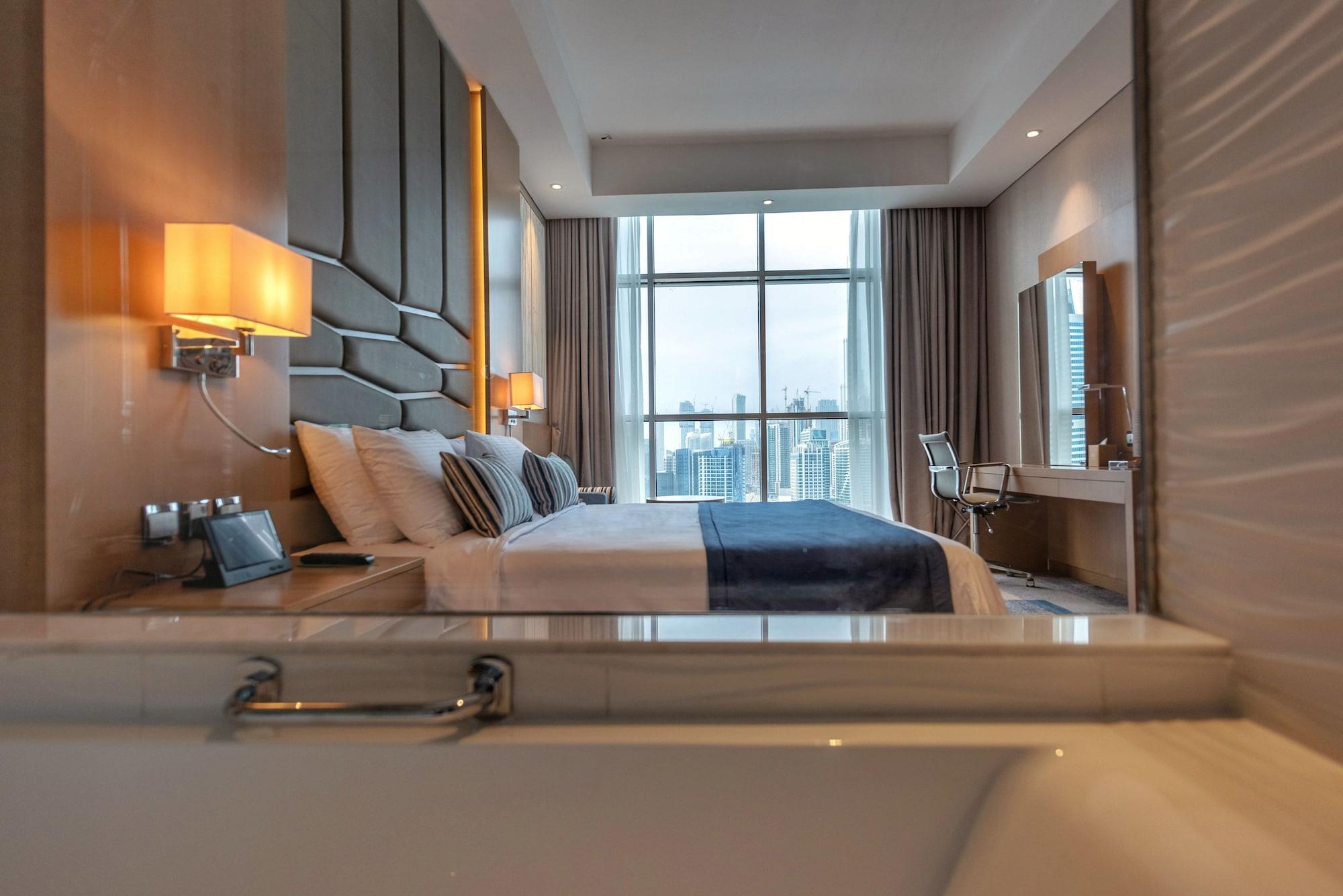 Hotel Canal Business Bay 5*