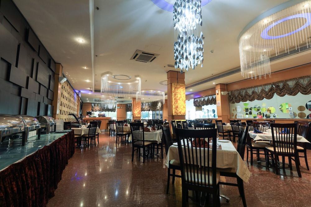 Smana Al Raffa Hotel 3*