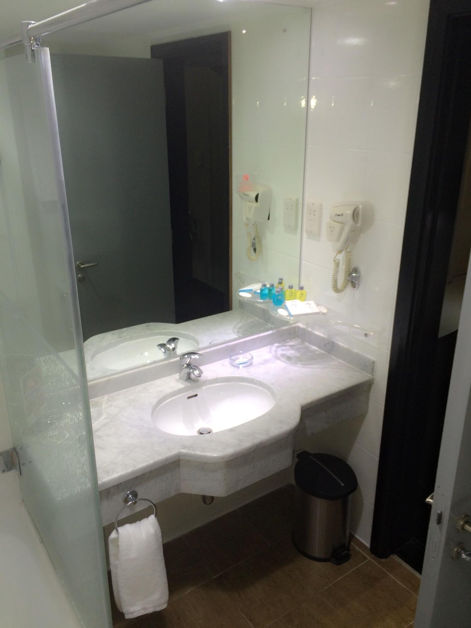 Hotel Broadway 3*