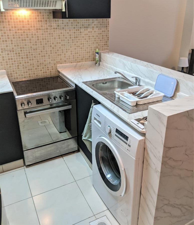 Apartment Fully Furnished With Golf Views And Gym Dubai