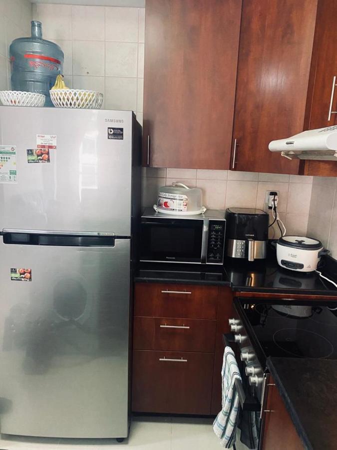 My-places 1 Bed Escan Towers 15 *