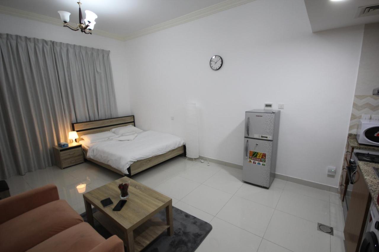 Cozy And Small Partitions For Men Guests In Dubai