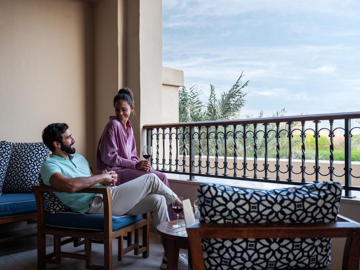 Four Seasons At Jumeirah Dubai