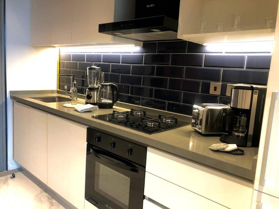 Apartment Urban King Bed With Burj Khalifa View & Mall *