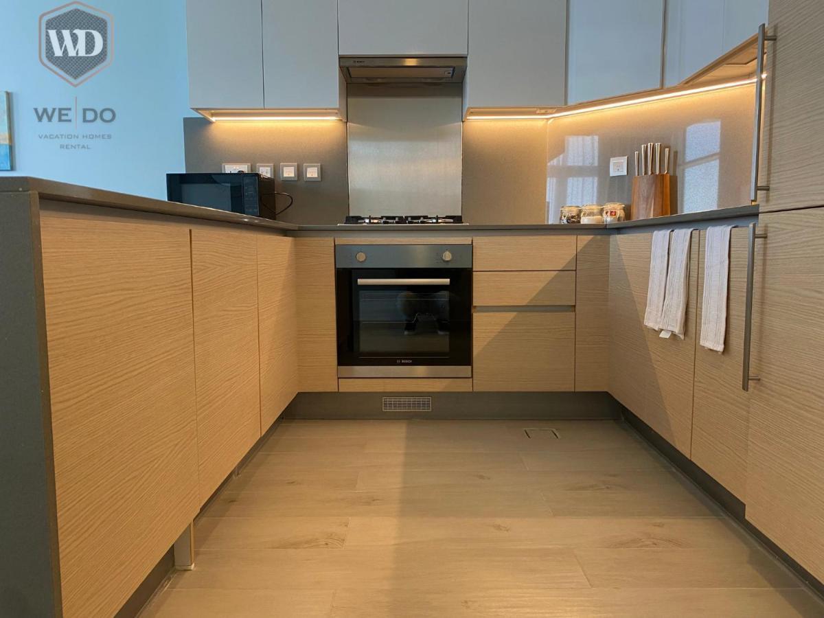 Luxurious 1-bedroom With Private Access Apartment Dubai