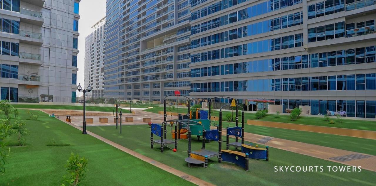 Octavius Holiday Homes, Spacious 2 Bedroom Apartment, Skyline & Burj Khalifa View *
