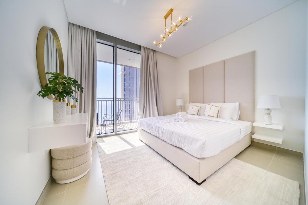 Luxury Brand New 2 Bedroom With Bluewater Views Apartment