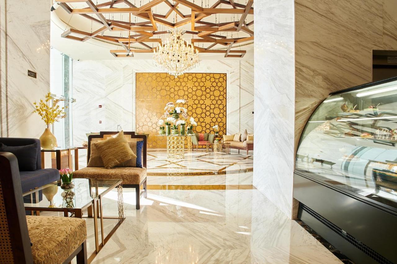 Carlton Creek Hotel