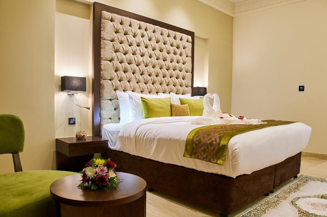Hotel Carlton Creek