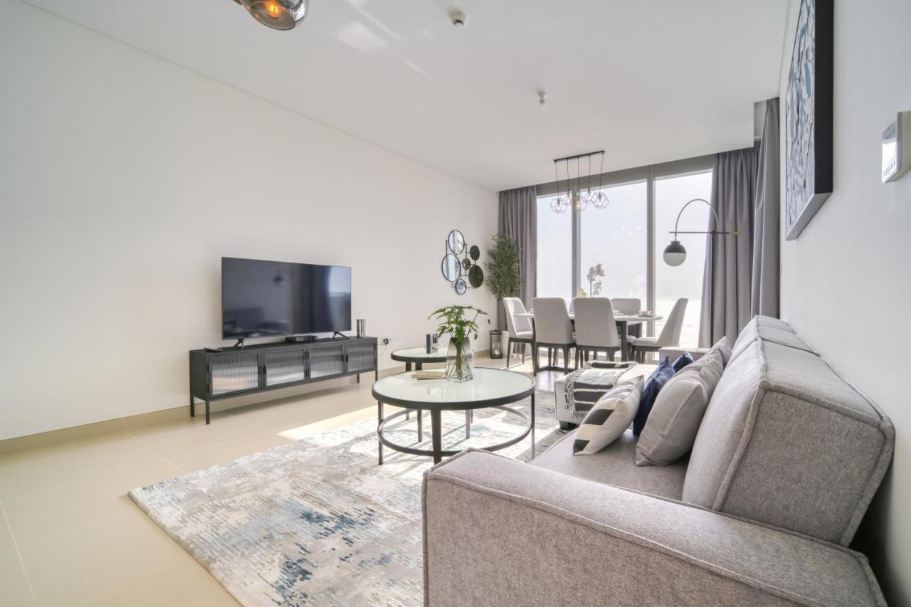 Luxury Brand New 2 Bedroom With Bluewater Views