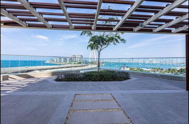 Apartment Luxury Brand New 2 Bedroom With Bluewater Views *