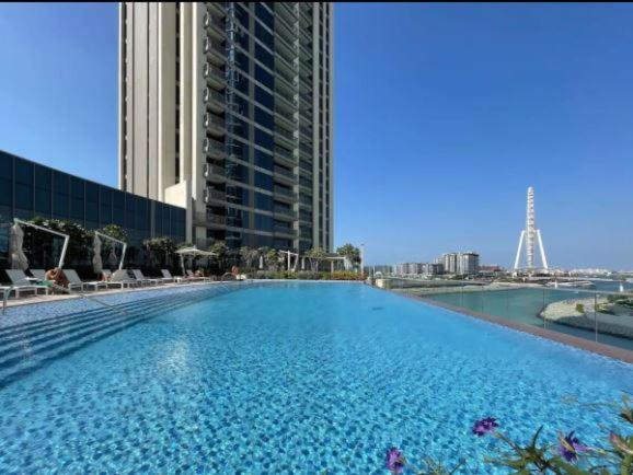 Apartment Luxury Brand New 2 Bedroom With Bluewater Views