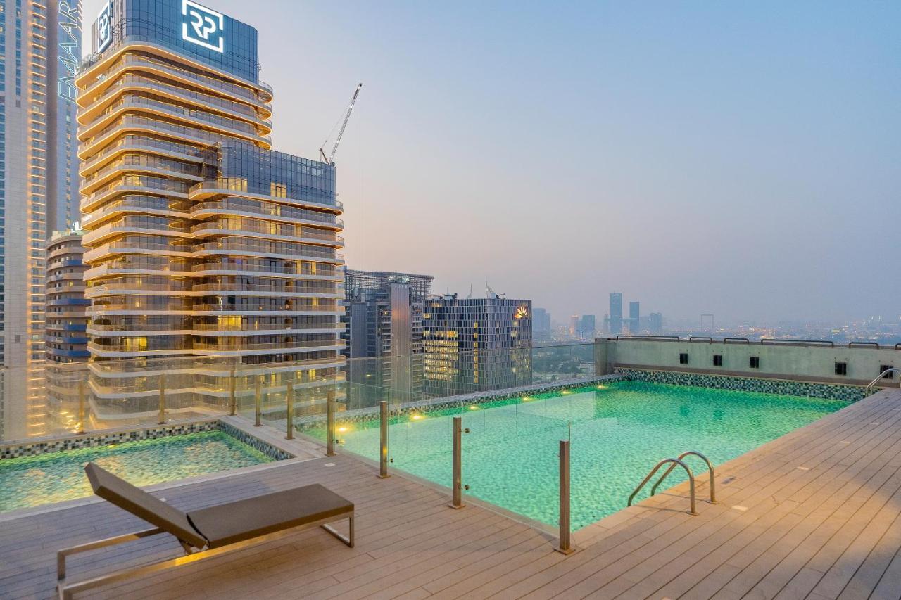 Monty Holiday - Charming With Canal View Near Mall Dubai