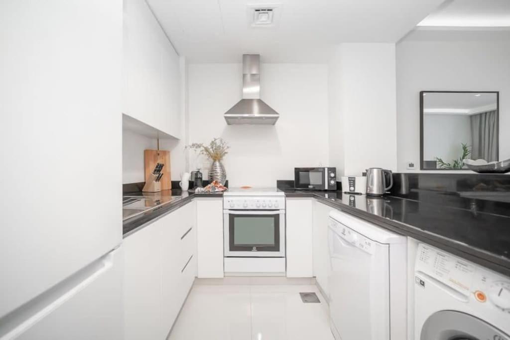 Apartment Frank Porter - Damac Celestia Dubai
