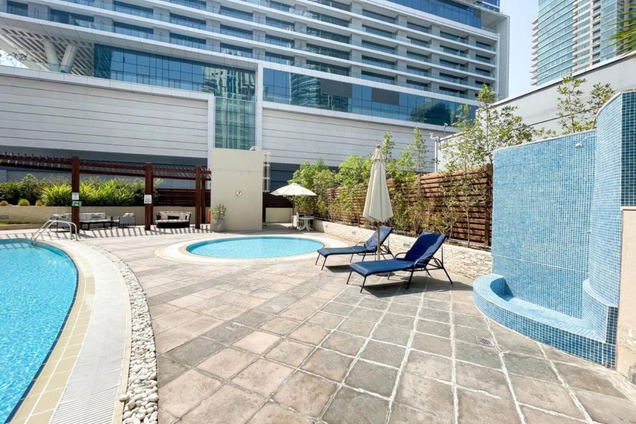 Chic In Yacht Bay Marina Apartment Dubai