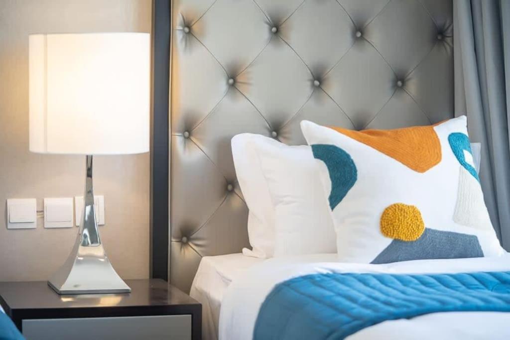 Apartment Frank Porter - Damac Celestia Dubai
