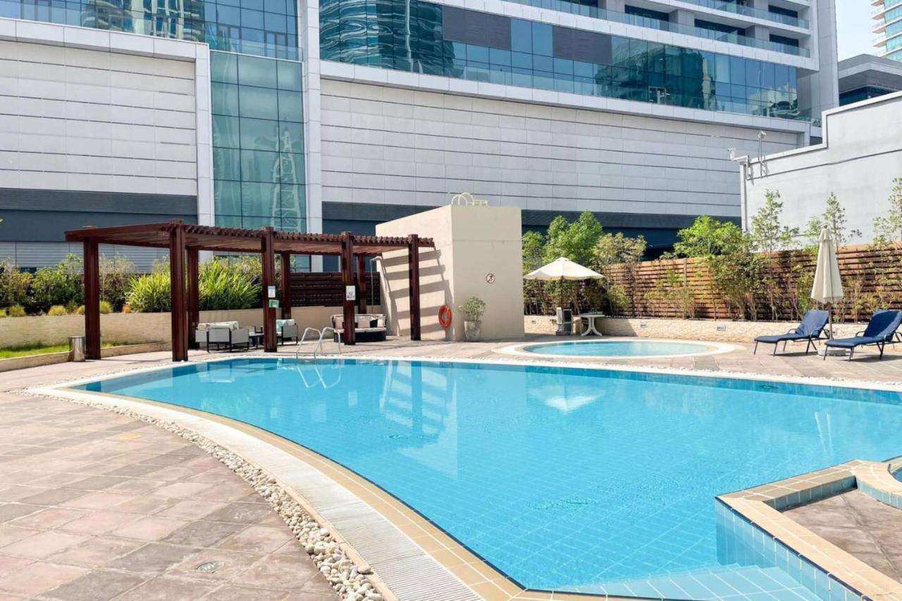 Chic In Yacht Bay Marina Apartment Dubai