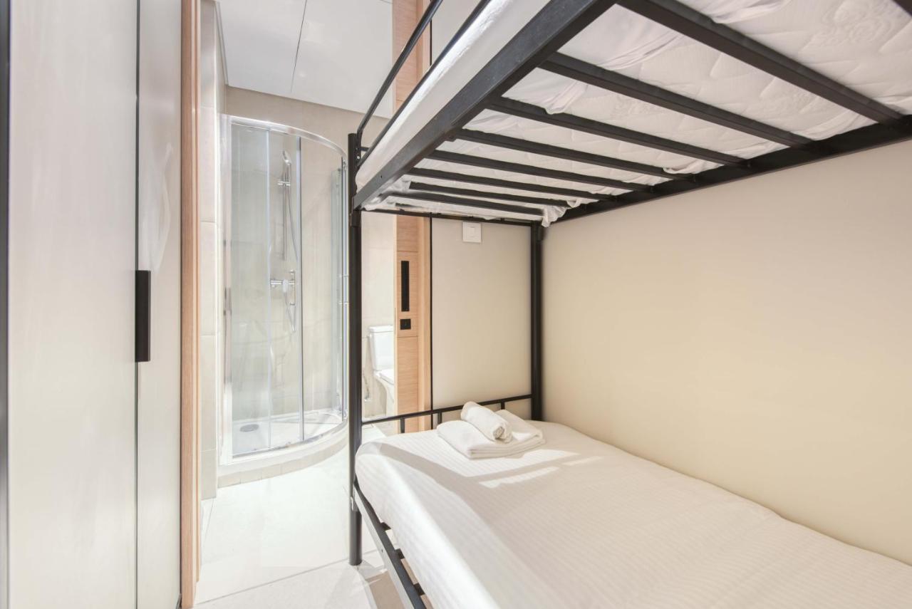 Maison Privee - Exclusive 4br And Maid Beachfront W Front-row Sea Views At Address Jbr *