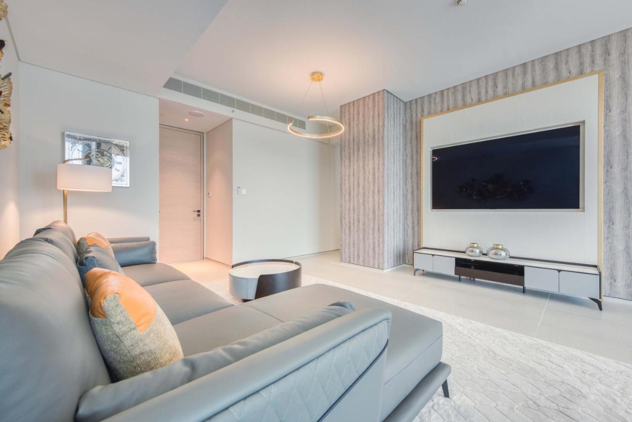 Maison Privee - Exclusive 4br And Maid Beachfront W Front-row Sea Views At Address Jbr *
