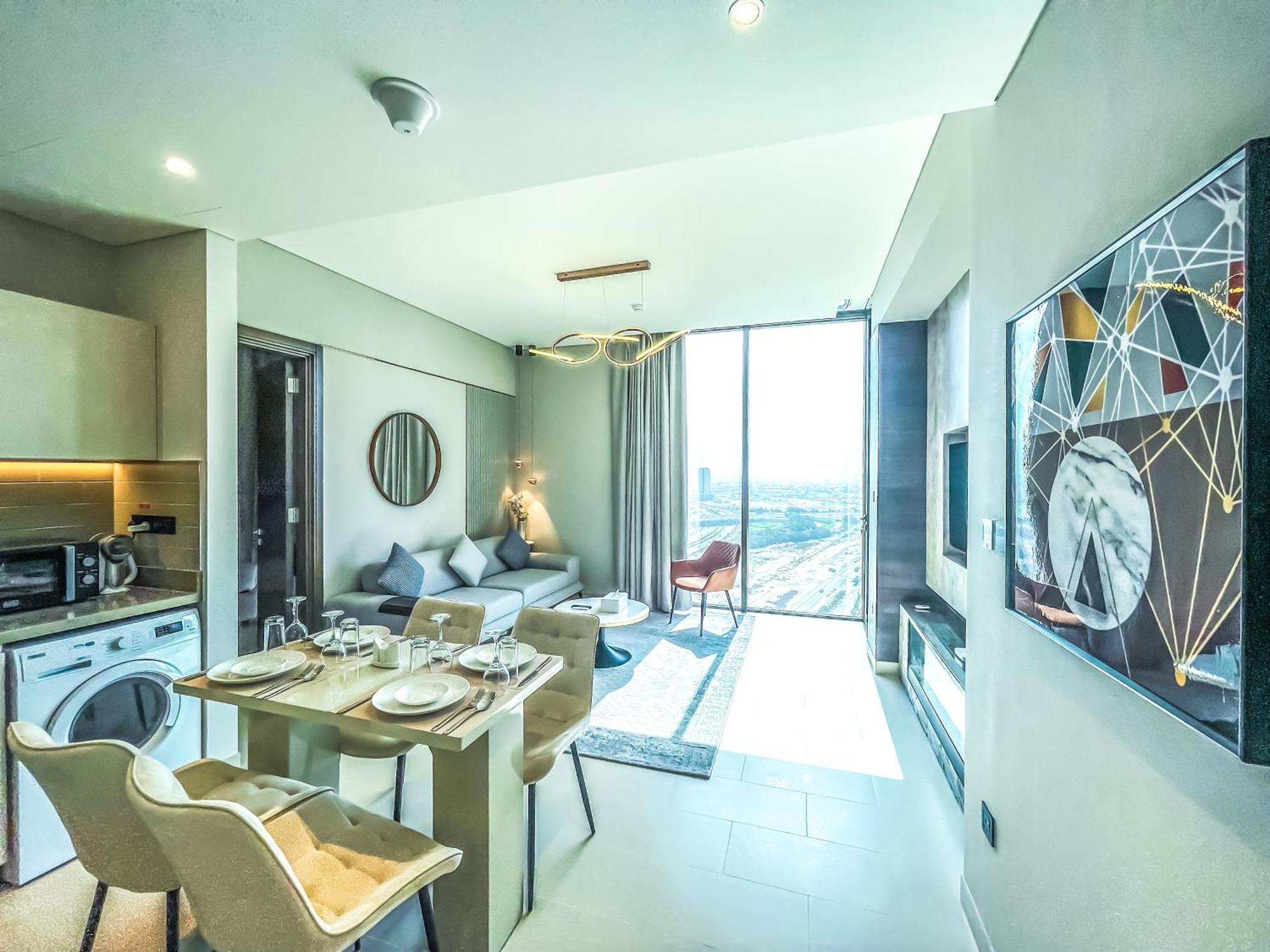 By Latinem Luxury 2br Cv B2513 Near Burj Khalifa * Dubai