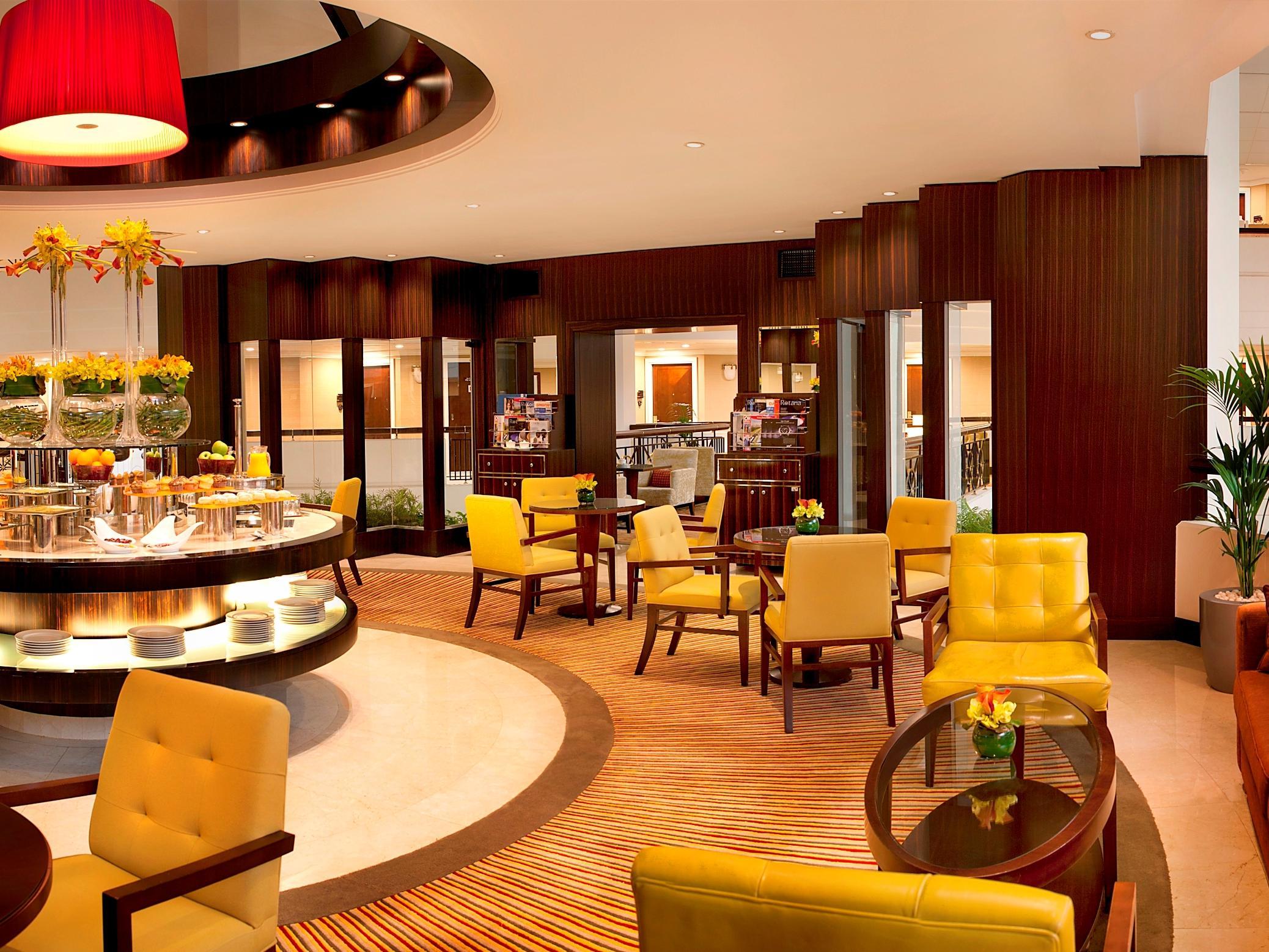 Moevenpick Grand Al Bustan 5*