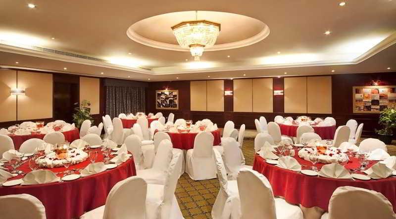 Hotel Coral Deira 4*