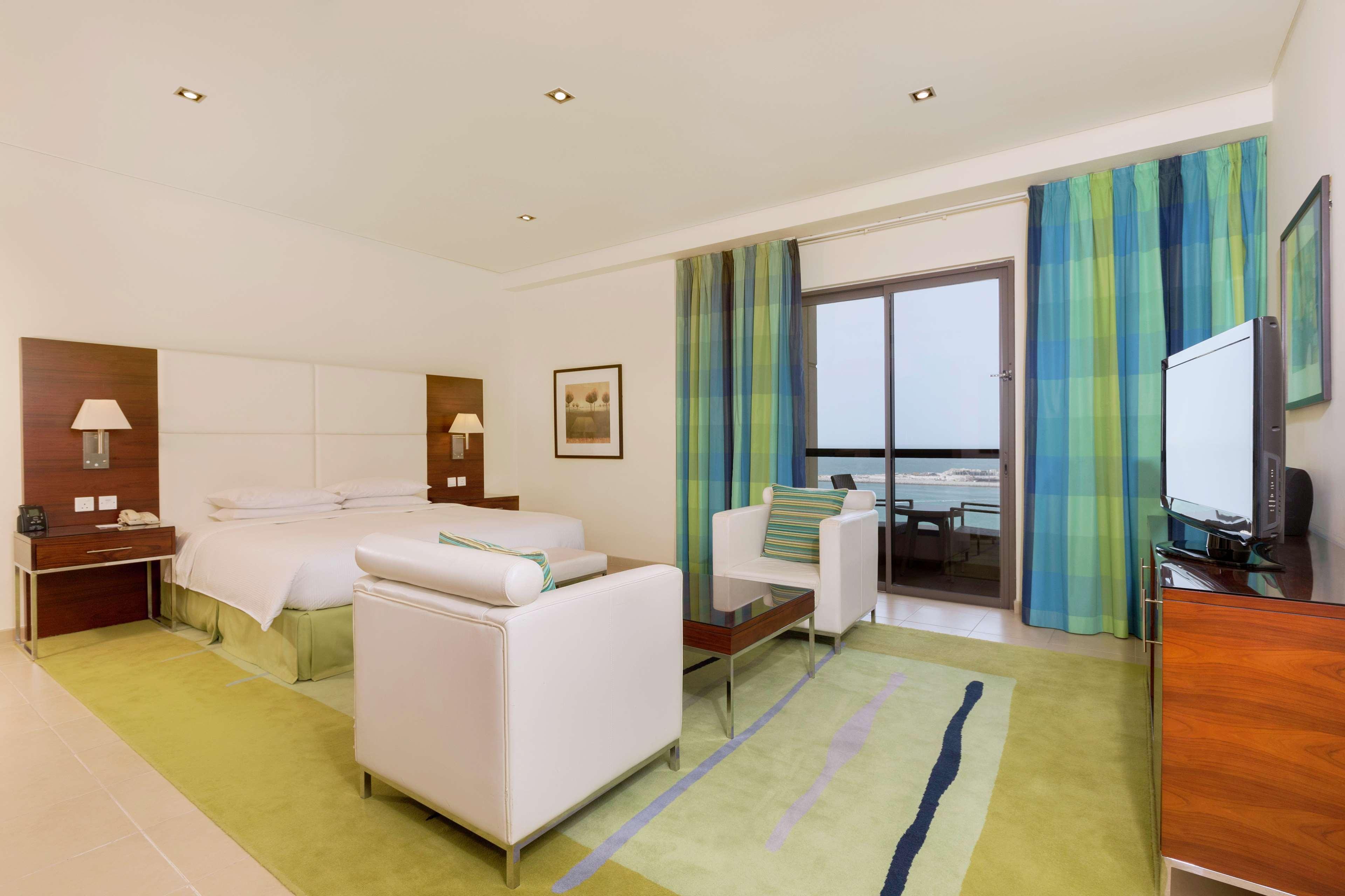 Hilton The Walk Hotel