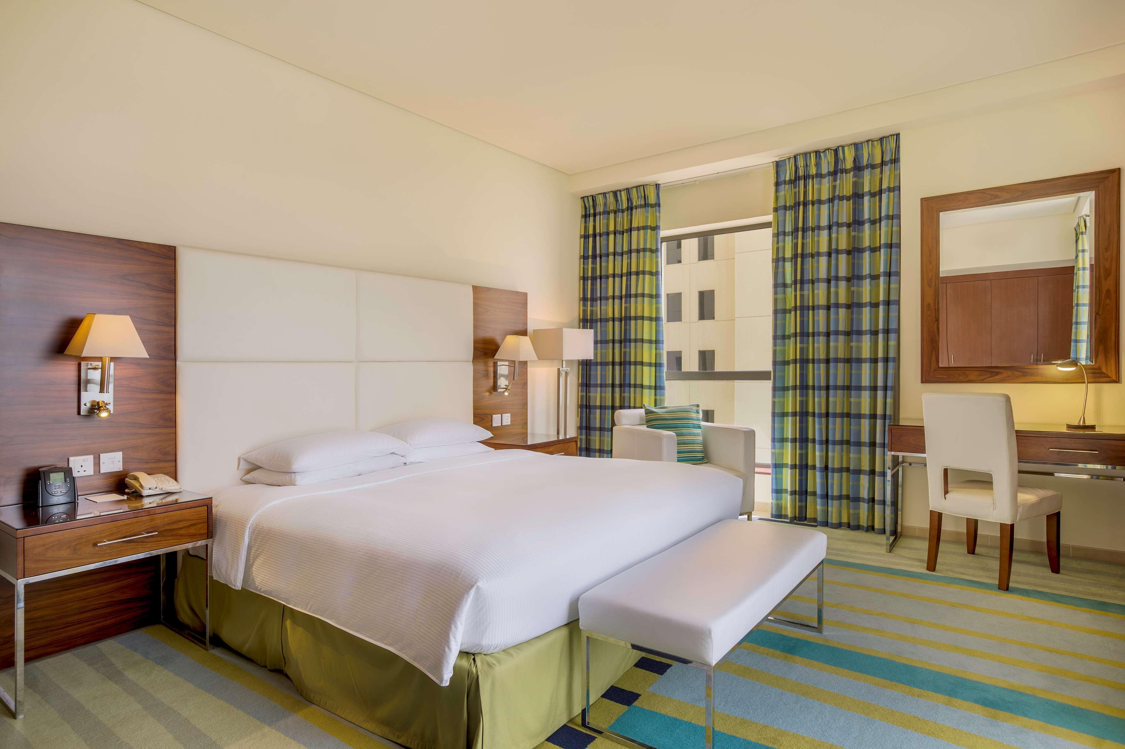 Hilton The Walk Hotel 4*