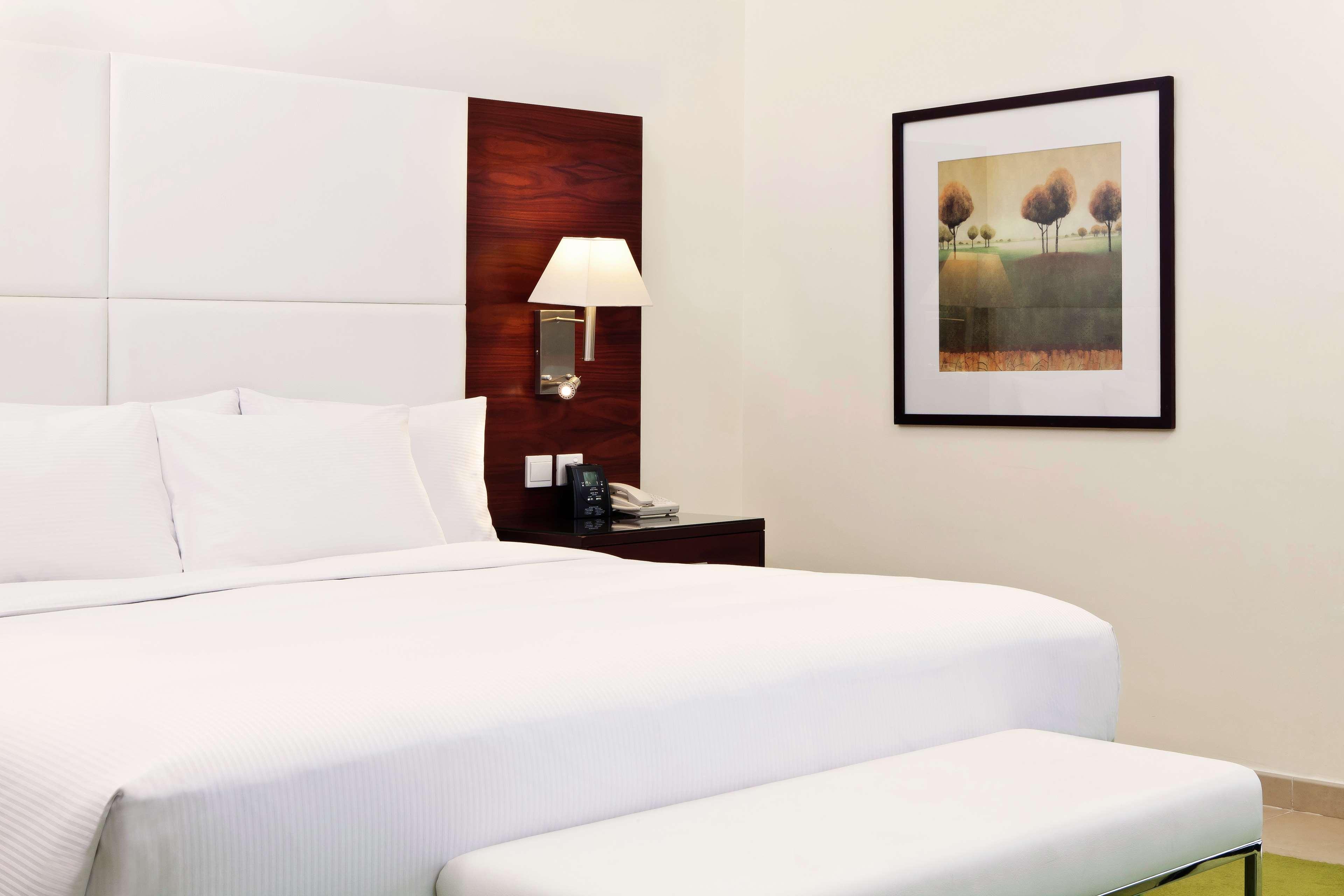 Hilton The Walk 4* Dubai