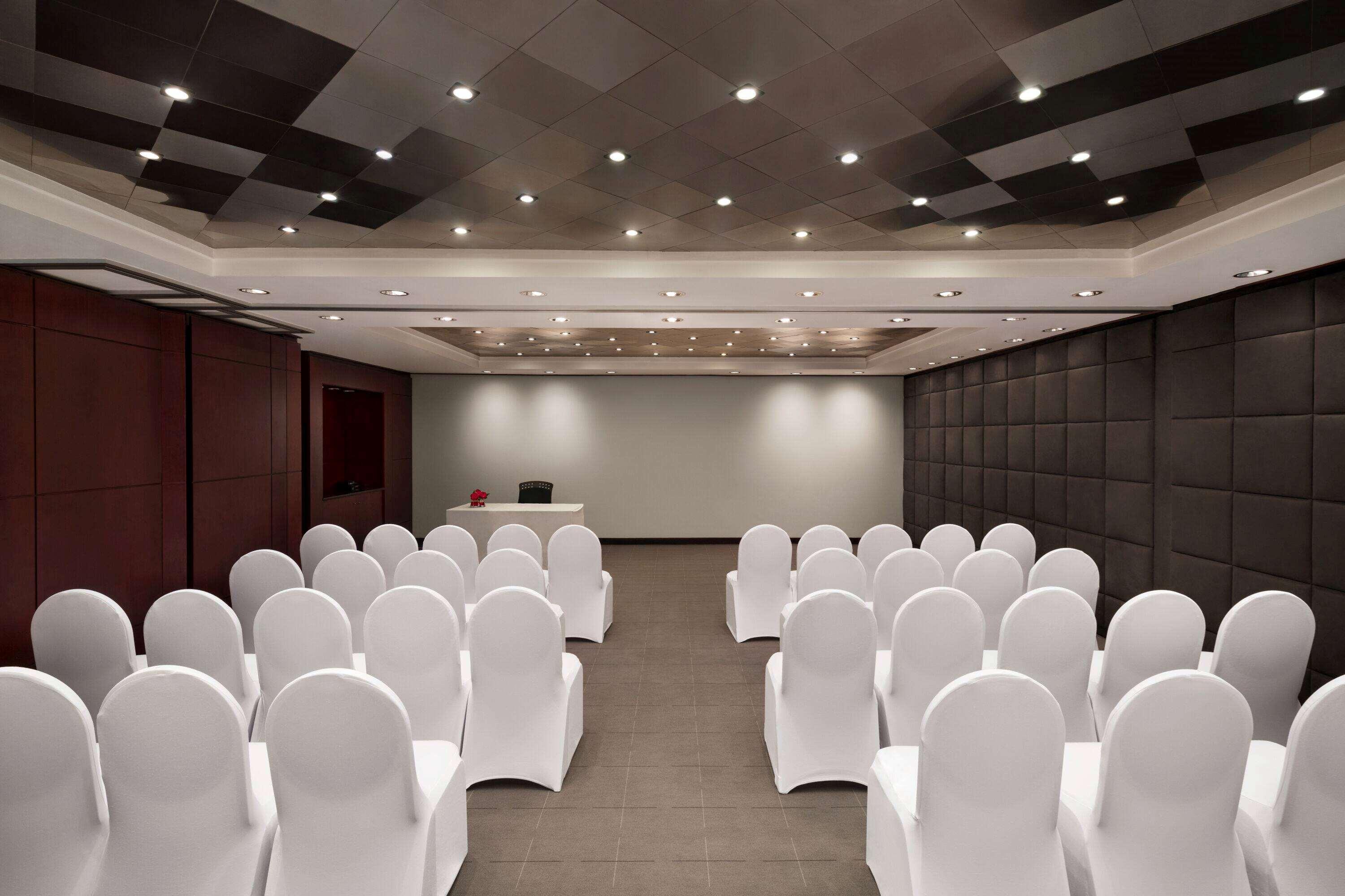 Ramada Plaza By Wyndham Deira