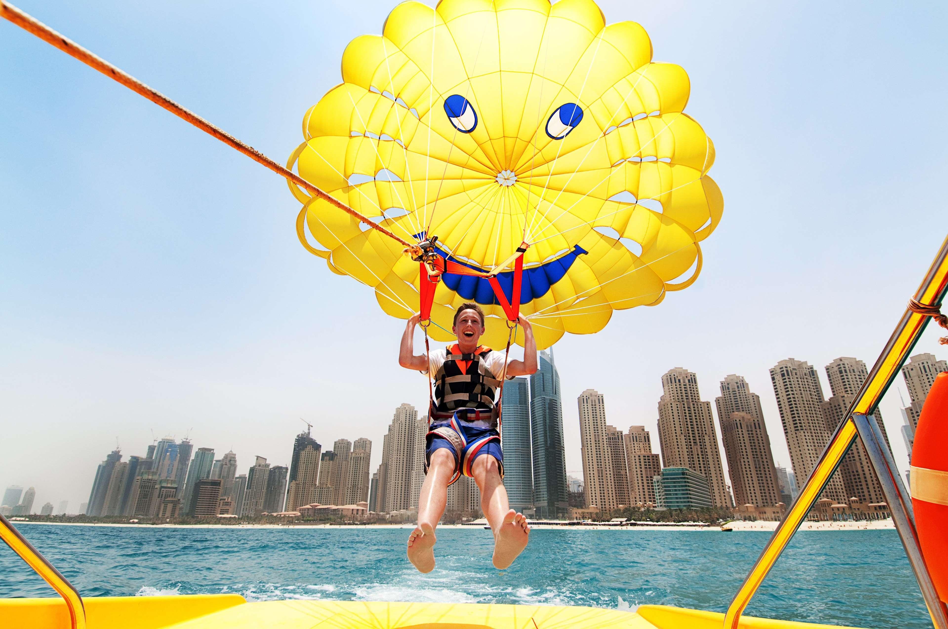 Hotel Hilton The Walk Dubai