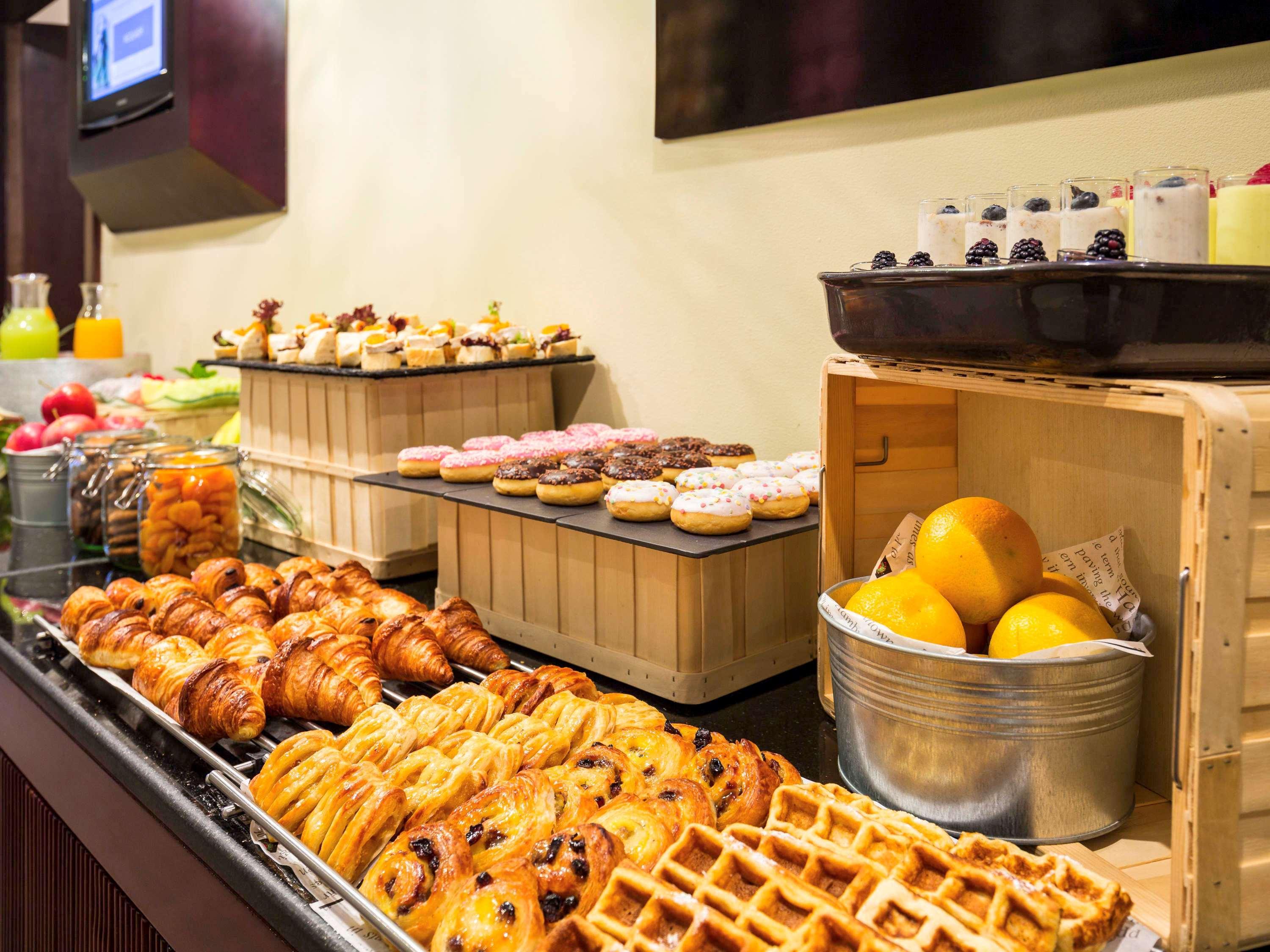 Novotel Deira Creekside Hotel