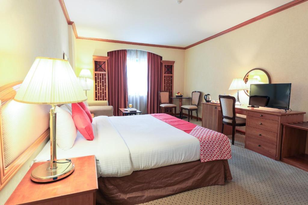 Hotel The George By Saffron, Creek 3*