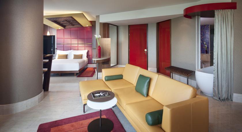 Jumeirah Creekside Hotel