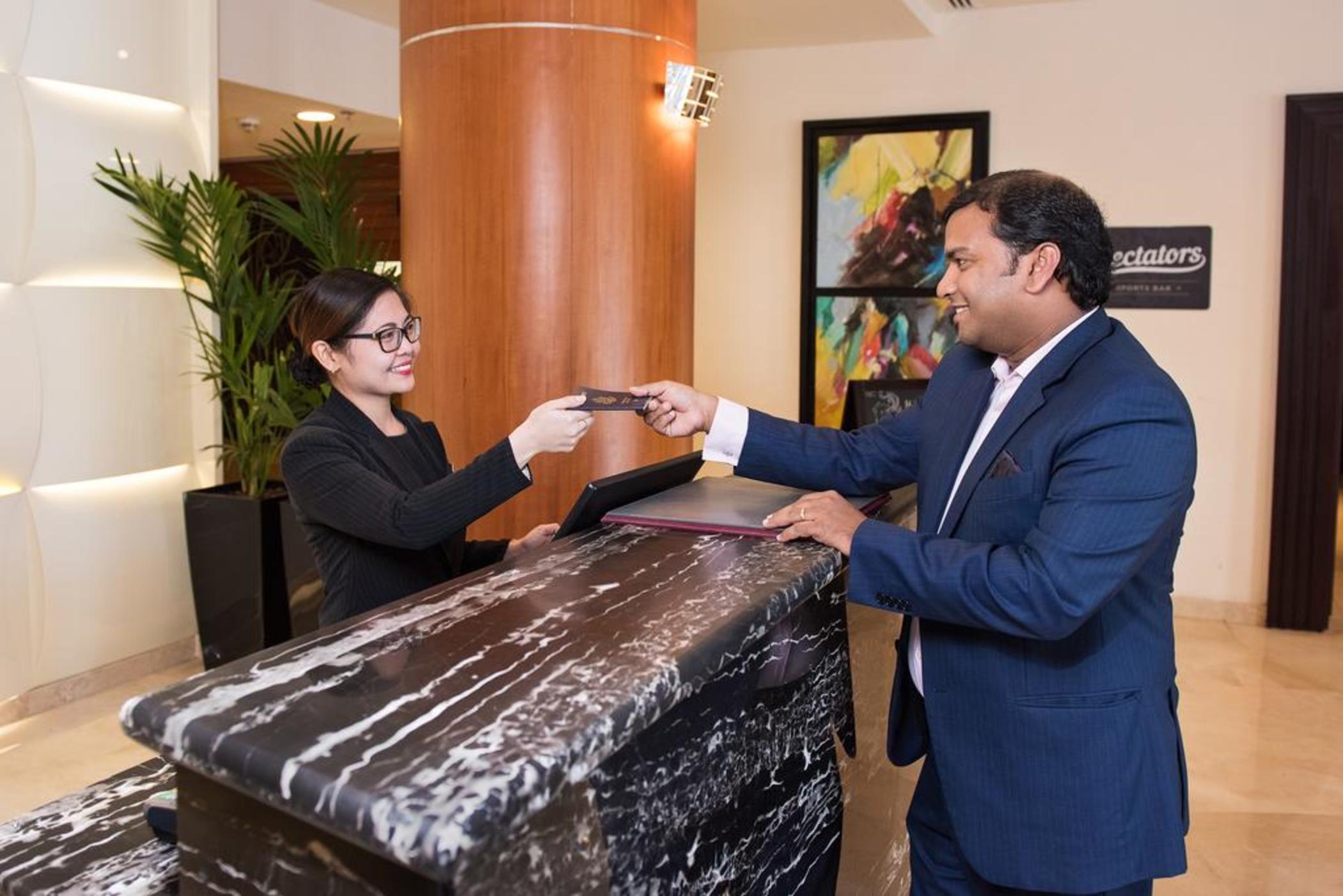 Hotel Avani Deira 5*