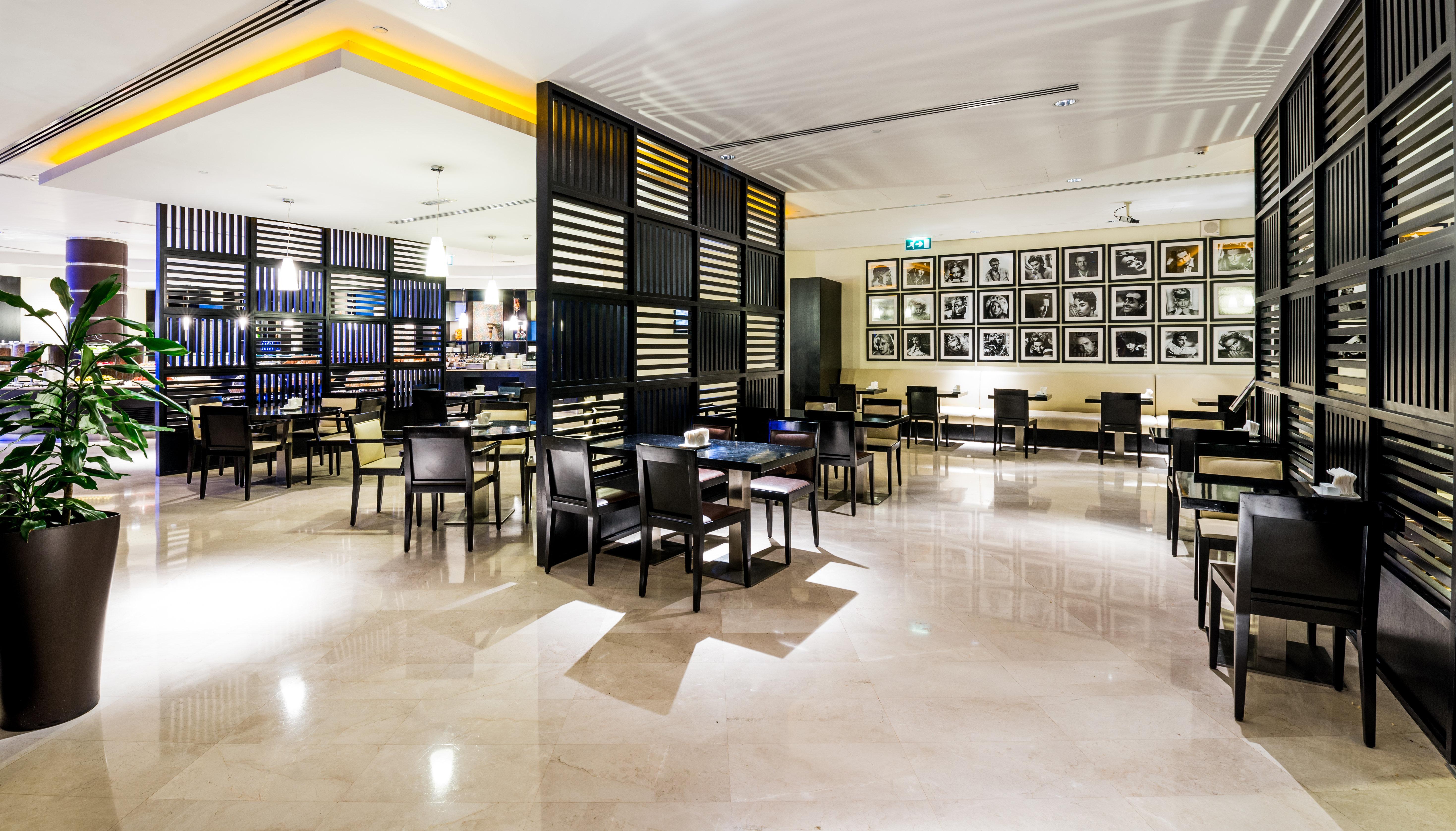 Express Airport By Ihg 3*