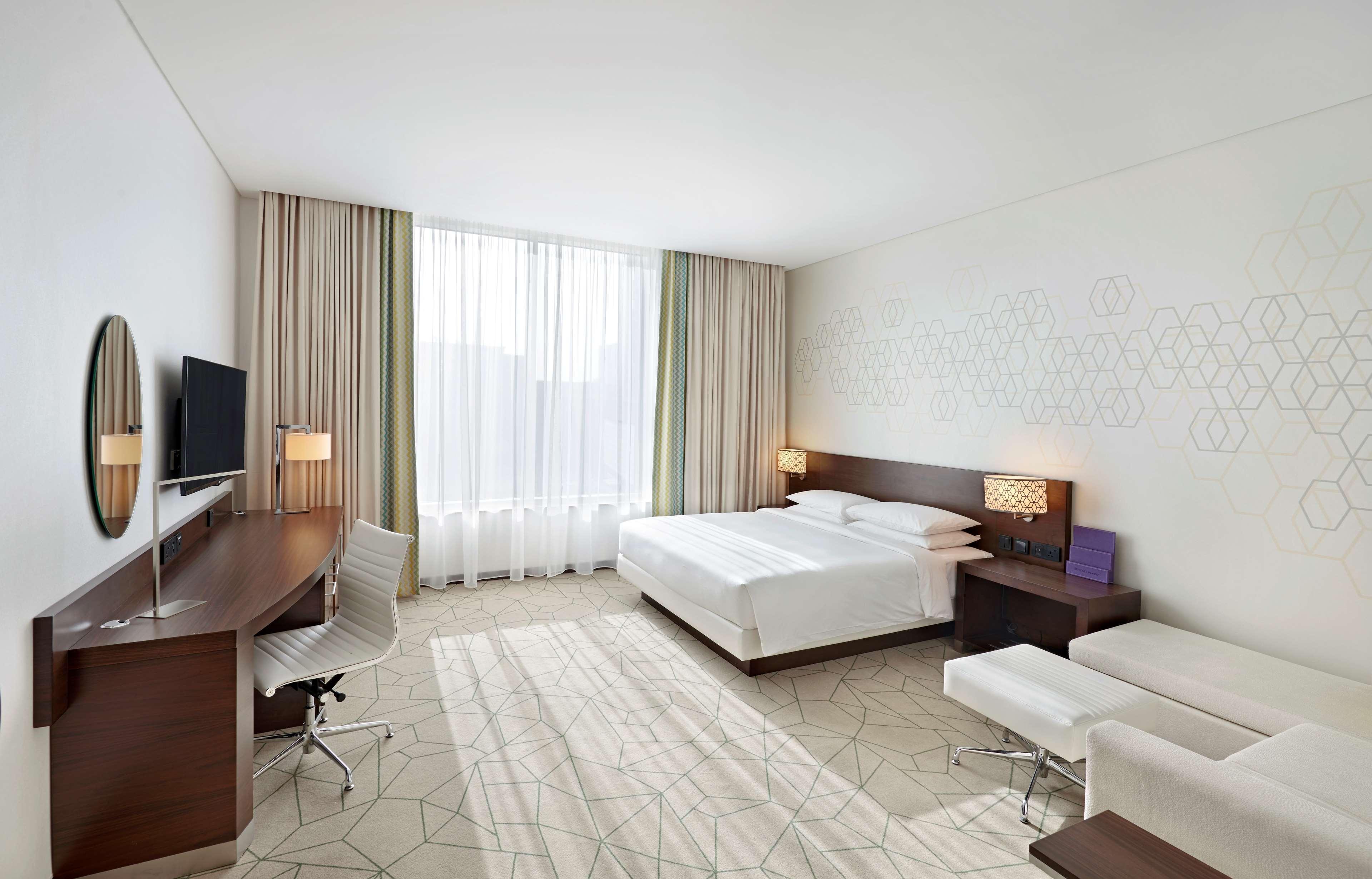 Hyatt Place Baniyas Square Hotel Dubai