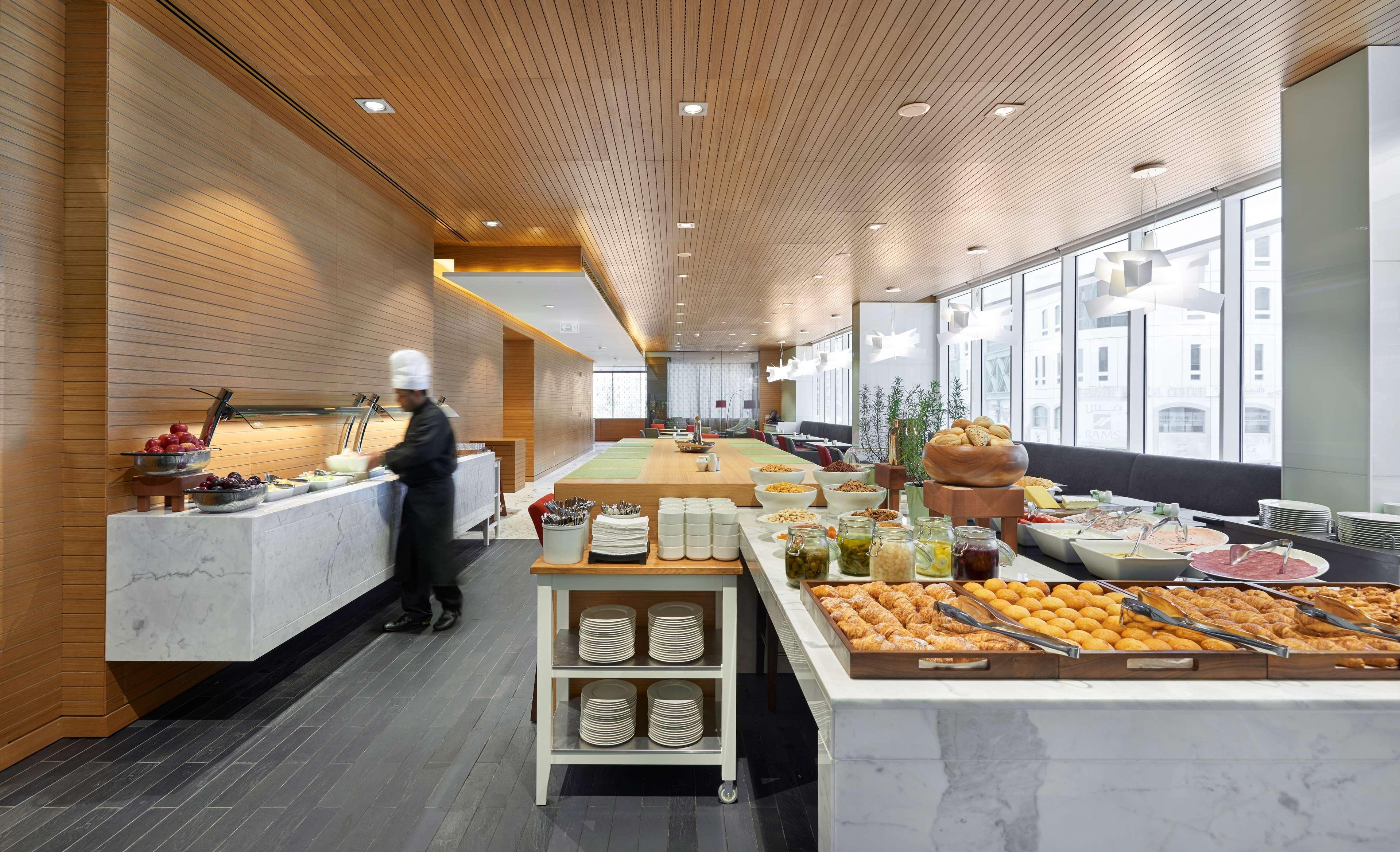 Hyatt Place Baniyas Square Hotel Dubai