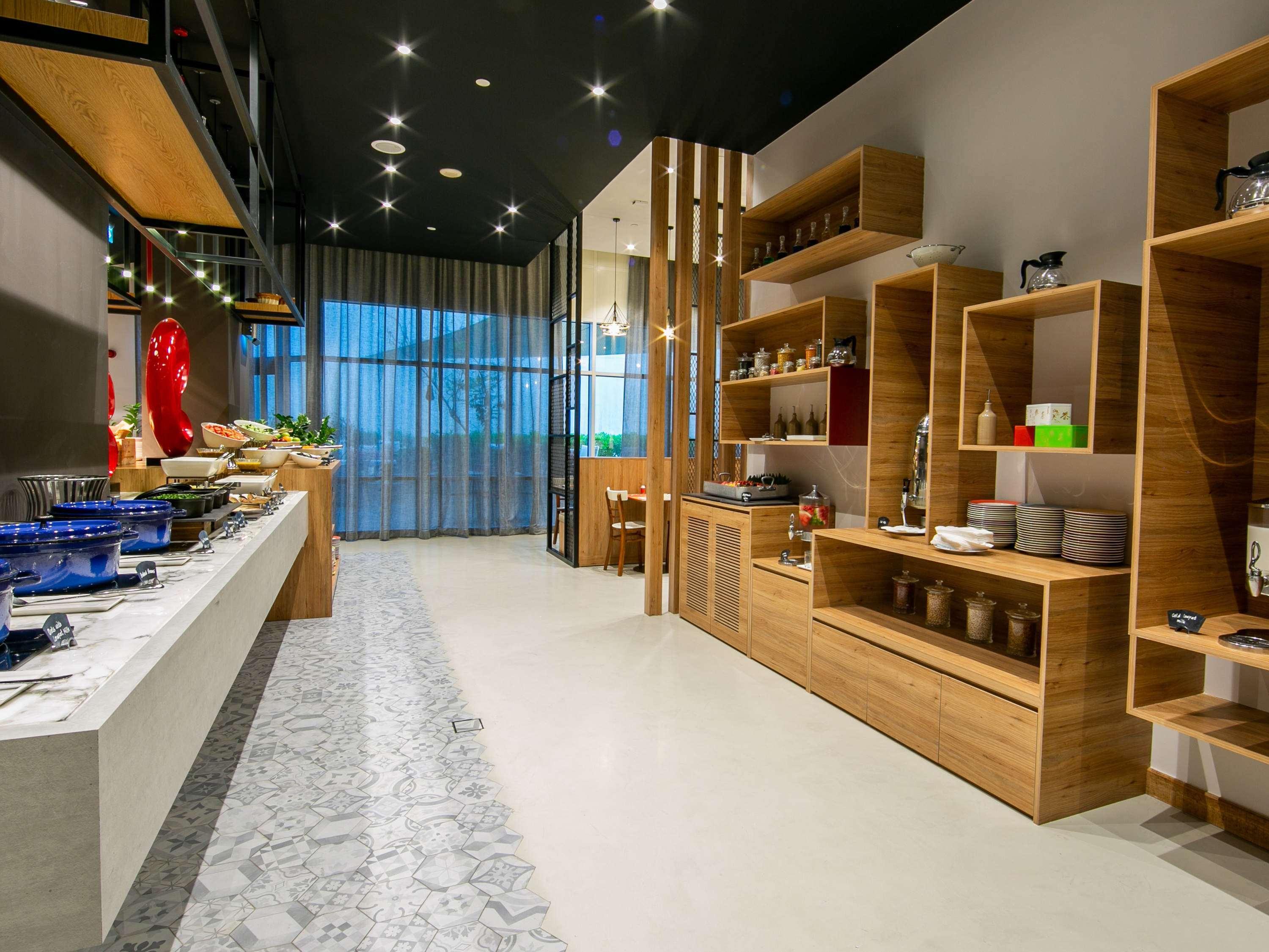 Ibis Al Barsha Hotel 3*
