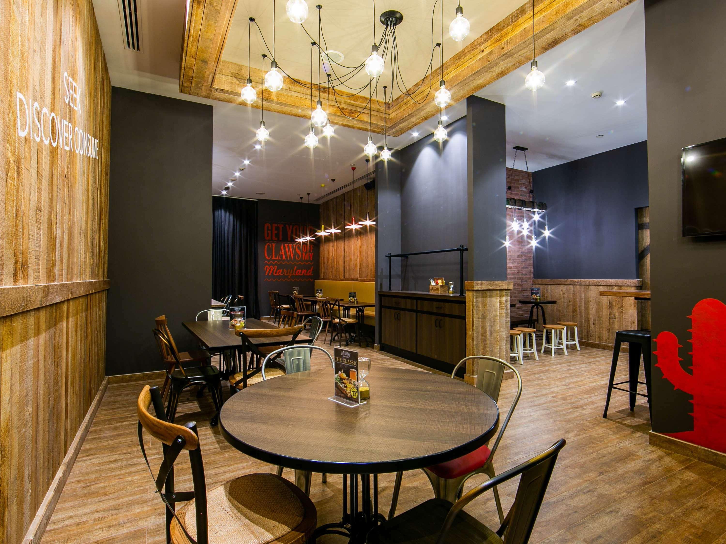 Ibis Al Barsha Hotel 3*