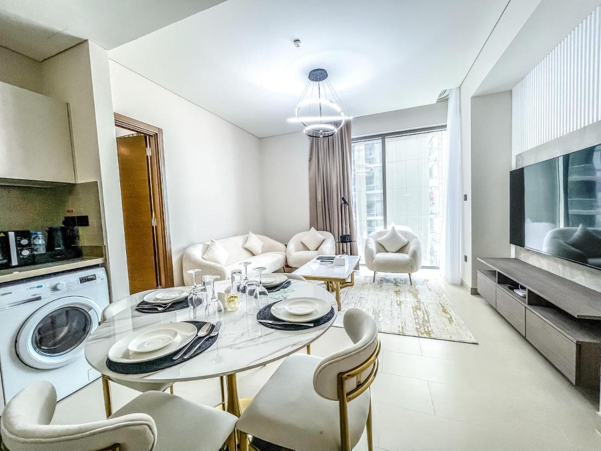 Mindblowing 2 Bedroom With Close View Of Burj Khalifa * Dubai