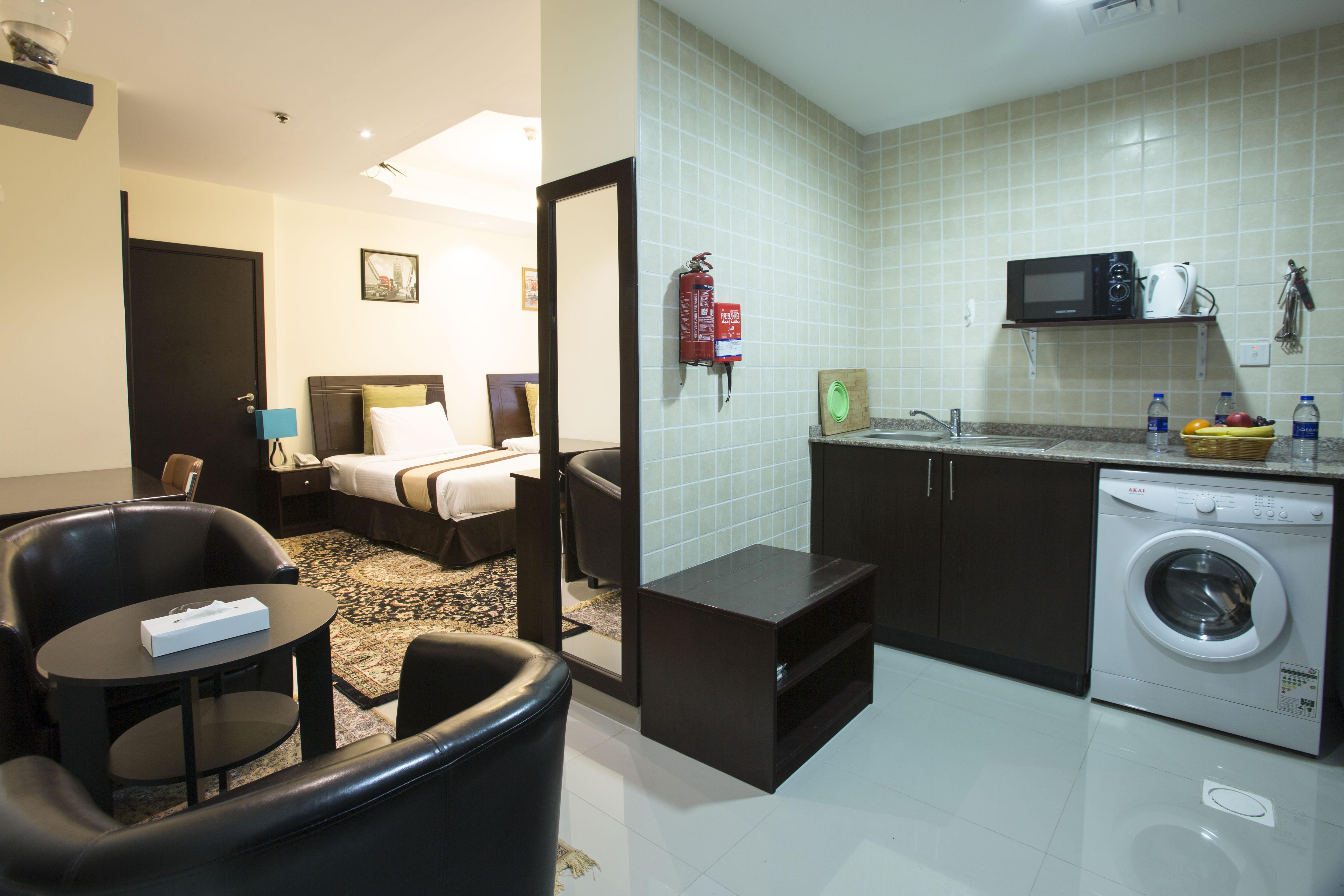 Travellers Aparthotel 4*