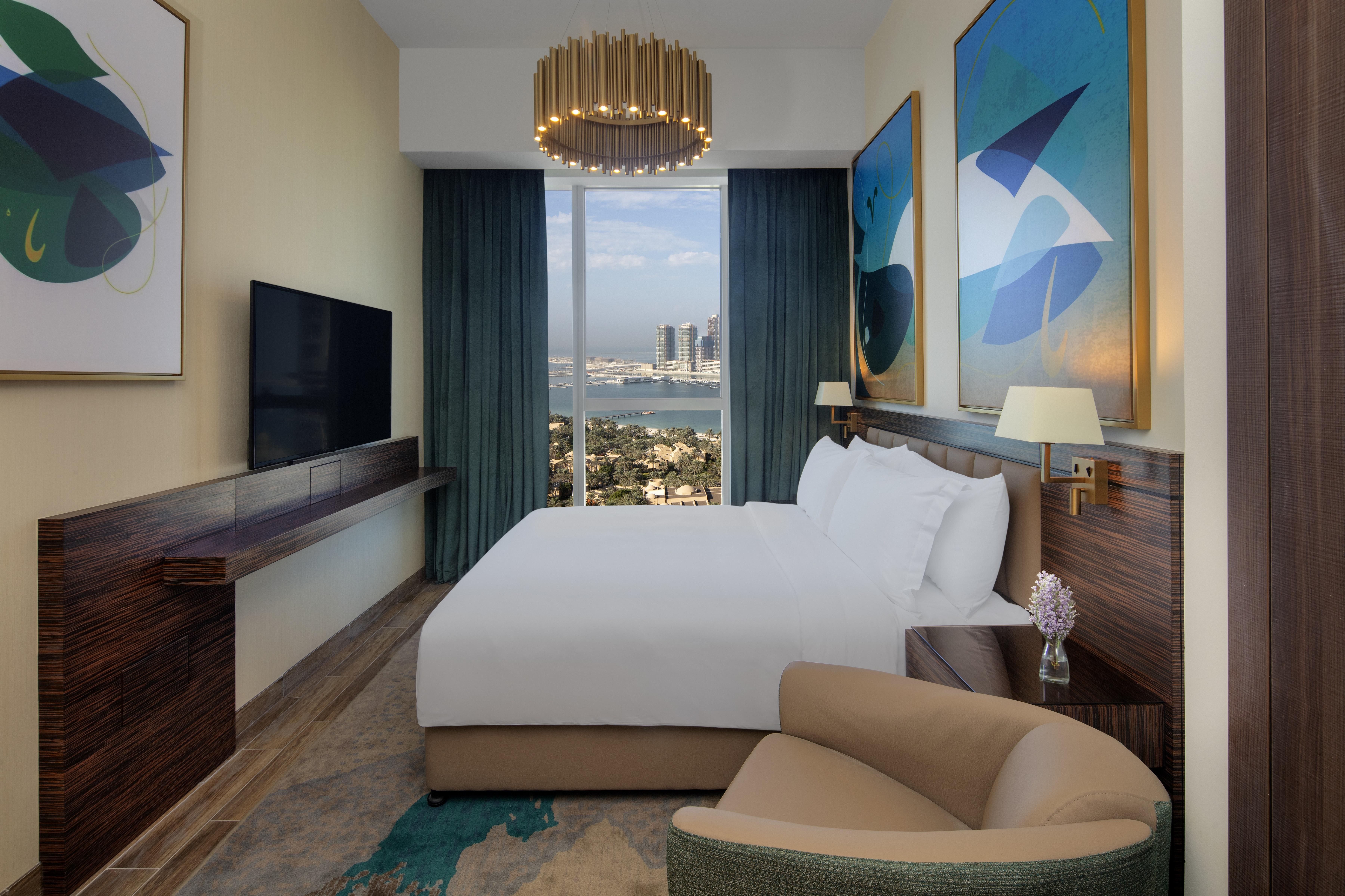 Avani Palm View & Dubai
