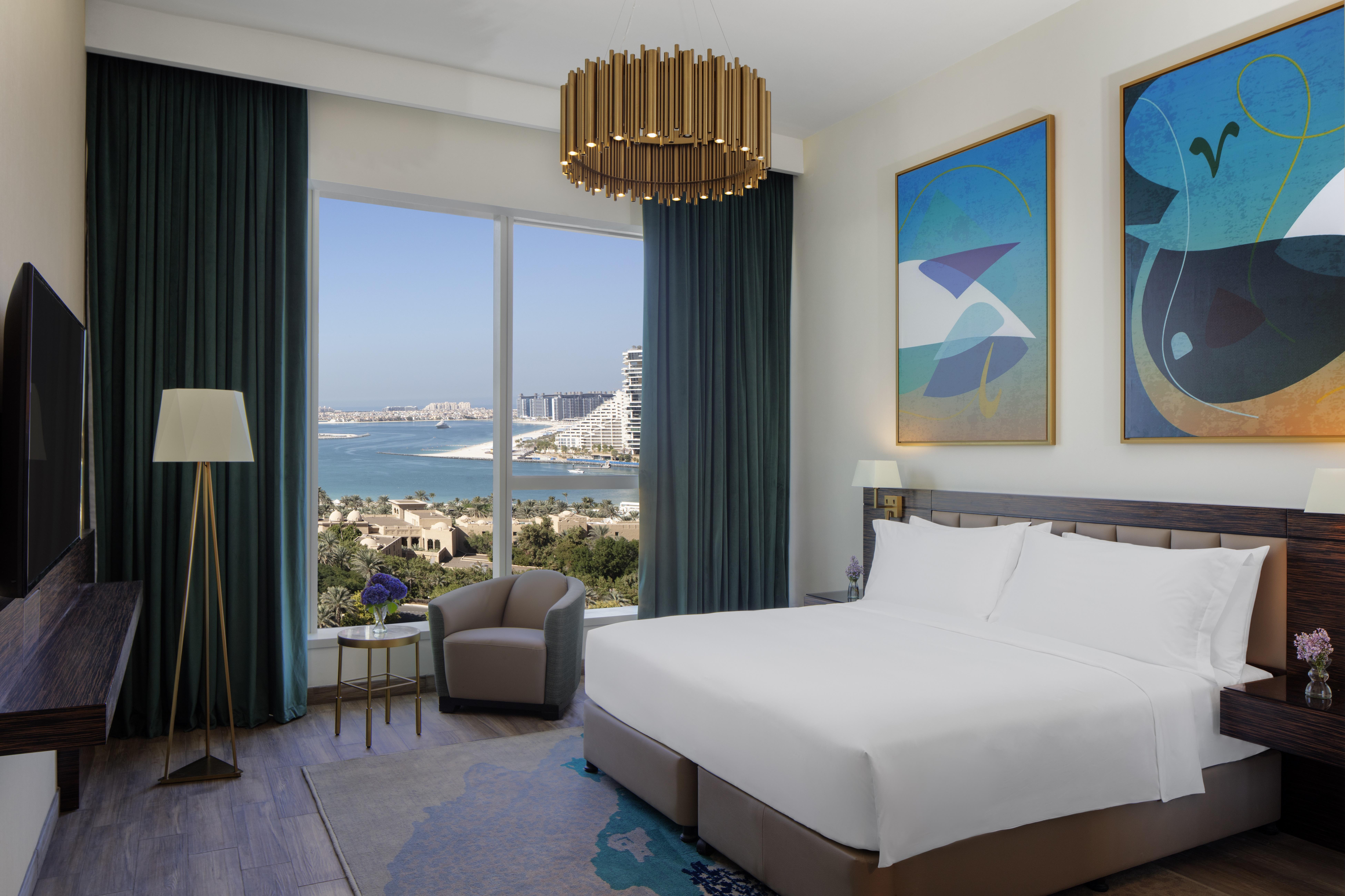 Avani Palm View & Dubai